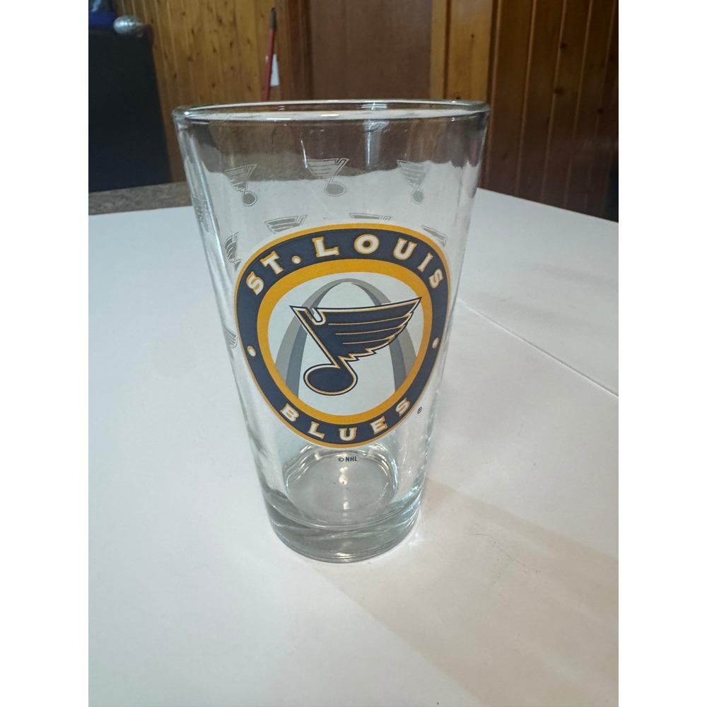 St. Louis Blues NHL Pint Glass Gateway Arch Logo Etched Note Pattern 16oz